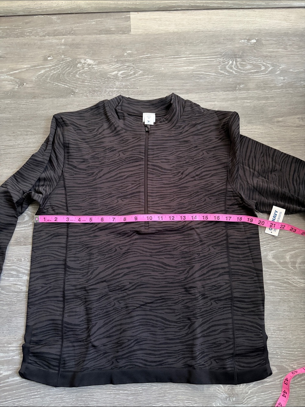 Old Navy Seamless Jacquard Mock-Neck Half-Zip Top, NWT, Multiple Sizes - Picture 16 of 16